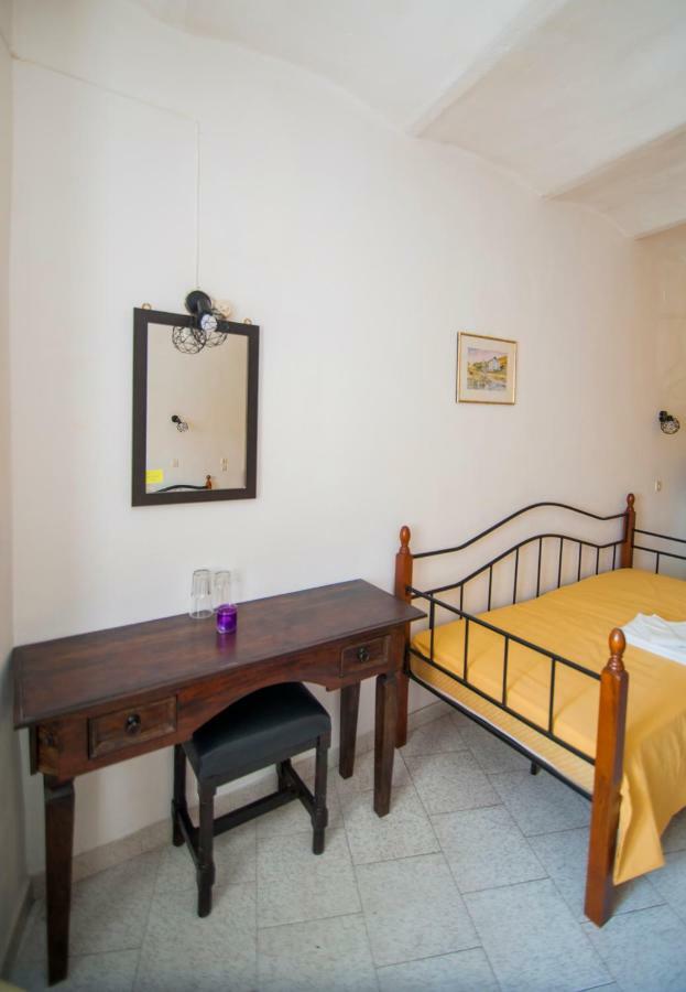 Kymata Hotel แอร์มูโปลี ภายนอก รูปภาพ